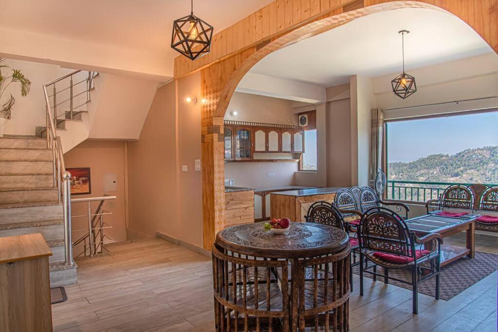 Fairview Wayside Villa Касаули Экстерьер фото